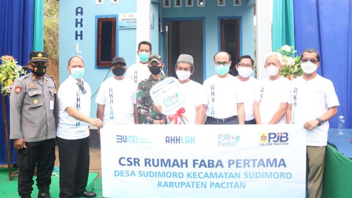 PJB Bangun Rumah Layak Huni dari Sisa Pembakaran Batu Bara PLTU di Pacitan