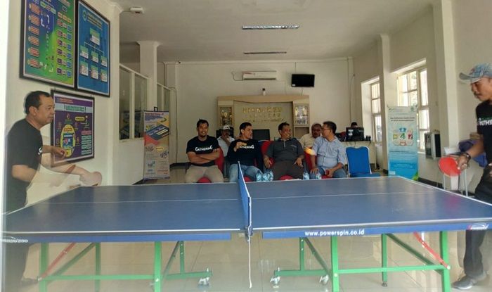 Ajak PWI Olahraga Bersama, Kadisnaker Lamongan: Wartawan Juga Bisa Beri Solusi Ajak PWI Olahraga Bersama, Kadisnaker Lamongan: Wartawan Juga Bisa Beri Solusi