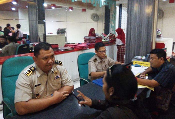 Berkas TKD Pengganti Desa Kedungsolo Beres, BPN Sidoarjo Minta Pemdes Segera Ajukan Permohonan Hak Berkas TKD Pengganti Desa Kedungsolo Beres, BPN Sidoarjo Minta Pemdes Segera Ajukan Permohonan Hak