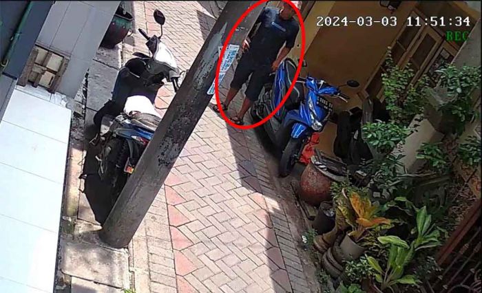 Sempat Kabur, Pelaku Curanmor di Surabaya Diamuk Massa Sempat Kabur, Pelaku Curanmor di Surabaya Diamuk Massa