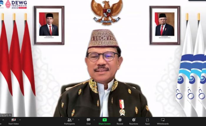 Menkominfo Johnny Plate Beri Motivasi ke Pelajar di Ruteng NTT: Jadilah Generasi Digital Native