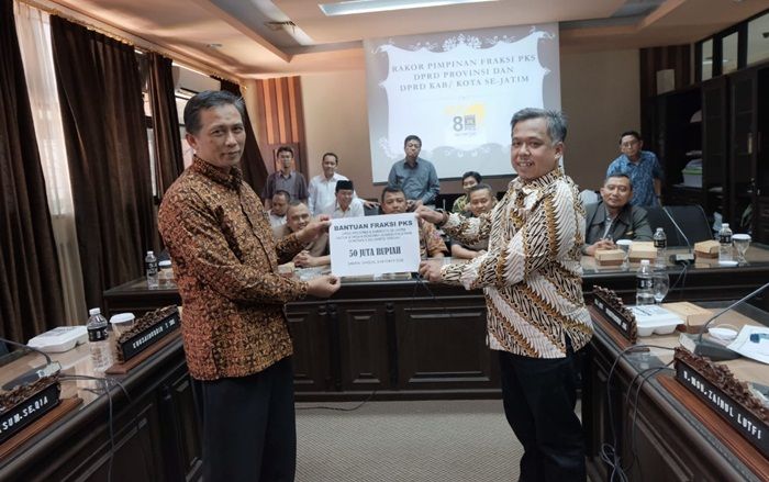 Gelar Rakor, Fraksi PKS se-Jawa Timur Urunan untuk Korban Bencana Gelar Rakor, Fraksi PKS se-Jawa Timur Urunan untuk Korban Bencana