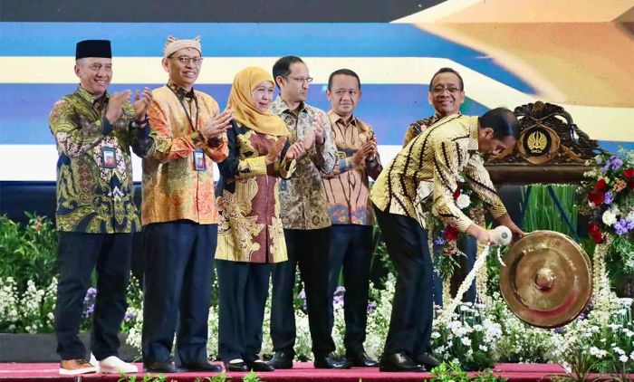 Gubernur Khofifah Dukung Percepatan Peningkatan Riset dan Pengembangan Iptek di Perguruan Tinggi Gubernur Khofifah Dukung Percepatan Peningkatan Riset dan Pengembangan Iptek di Perguruan Tinggi