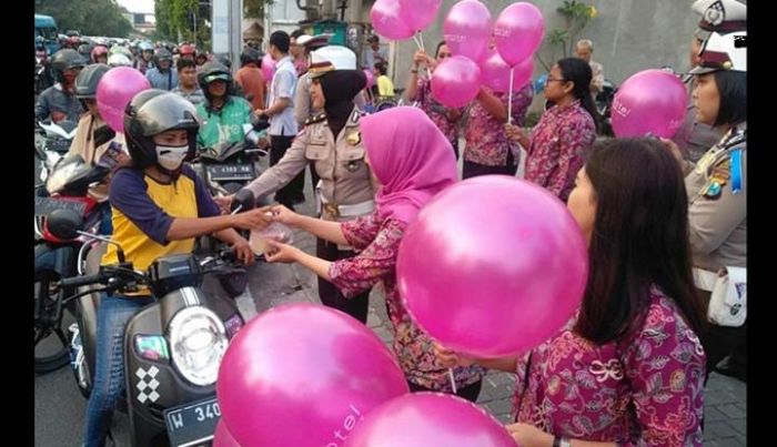 Fave Hotel Sidoarjo Bagikan 200 Takjil Gratis Setiap Jumat Selama Ramadan Fave Hotel Sidoarjo Bagikan 200 Takjil Gratis Setiap Jumat Selama Ramadan