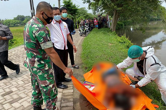 Sempat Dinyatakan Hilang, Wanita dari Ponorogo Ditemukan Mengambang di Sungai Buduran Sidoarjo Sempat Dinyatakan Hilang, Wanita dari Ponorogo Ditemukan Mengambang di Sungai Buduran Sidoarjo