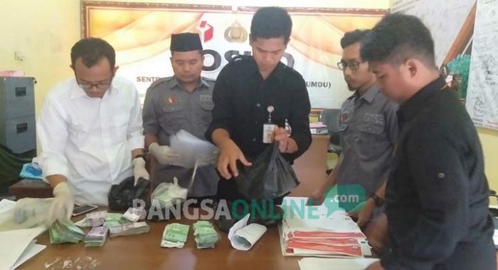 Bawaslu Ponorogo Kembali Amankan 15 Pelaku Money Politic, 1 Diantaranya Anggota KPPS