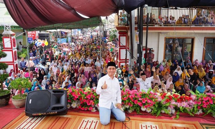 Dihadiri Ribuan Warga, Wakil Bupati Mojokerto Ikuti Peringatan Isra Mi