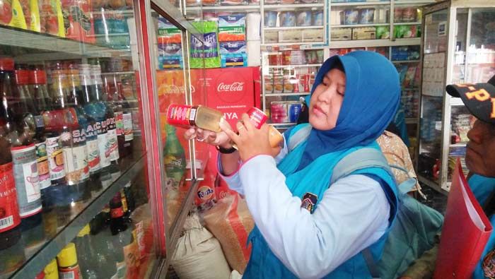 Sidak Mamin di Toko dan Distributor, TKP2MO Kota Blitar Temukan Puluhan Mamin Kadaluarsa Sidak Mamin di Toko dan Distributor, TKP2MO Kota Blitar Temukan Puluhan Mamin Kadaluarsa