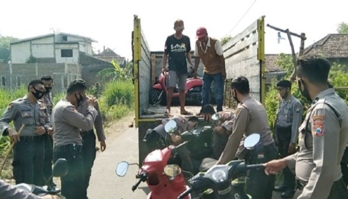 ​Resahkan Warga, Polres Jombang Bubarkan Balap Liar, Puluhan Motor Diangkut