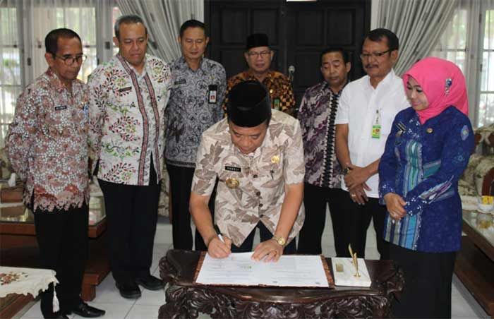 Wujudkan Sekolah Adiwiyata, Pemkab Lamongan Gandeng BPDASHL Solo Wujudkan Sekolah Adiwiyata, Pemkab Lamongan Gandeng BPDASHL Solo