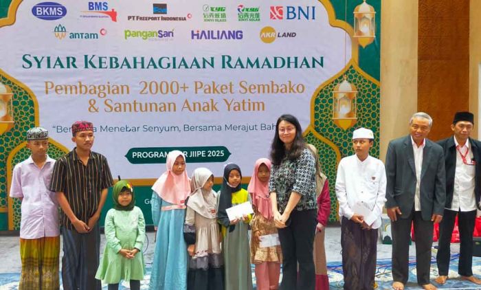 Sambut Idul Fitri 1446 H, PT BKMS dan Tenant Santuni Anak Yatim dan Dhuafa Sambut Idul Fitri 1446 H, PT BKMS dan Tenant Santuni Anak Yatim dan Dhuafa