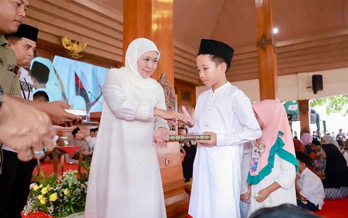 Bersama Baznas, Khofifah santuni 500 Yatim dan Dhuafa di Kota Mojokerto Bersama Baznas, Khofifah santuni 500 Yatim dan Dhuafa di Kota Mojokerto