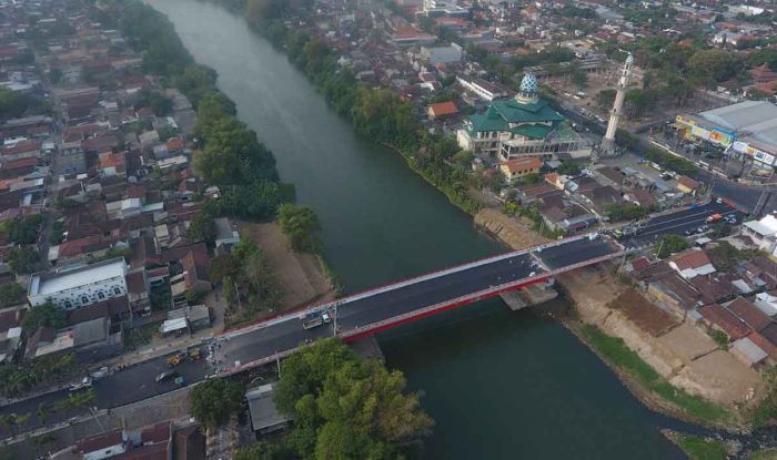Besok, Wali Kota Kediri Soft Launching Jembatan Alun-Alun Bandar Besok, Wali Kota Kediri Soft Launching Jembatan Alun-Alun Bandar