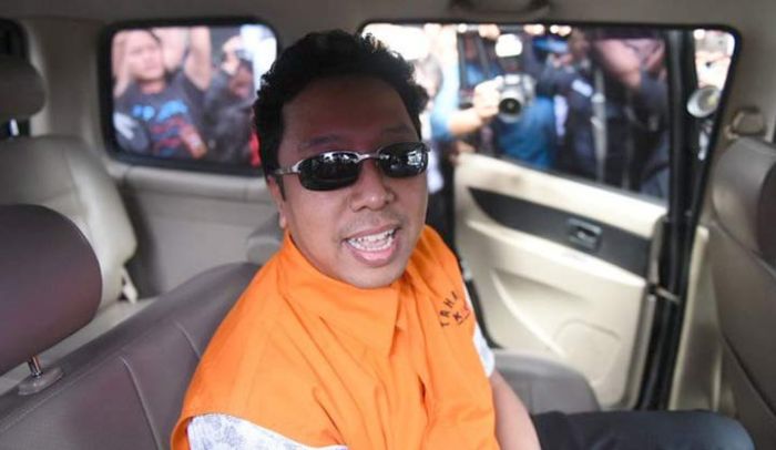 Berawal dari Silaturrahmi di Lobi Hotel, Romy Mengaku Dijebak Berawal dari Silaturrahmi di Lobi Hotel, Romy Mengaku Dijebak