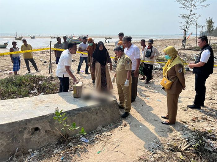 Nelayan Tuban Temukan Mayat Bayi Baru Lahir di Bibir Pantai