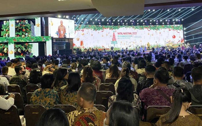 Kunjungi Gereja Bethany Nginden Surabaya, Jokowi Berpesan Jaga Toleransi Jelang Pemilu 2024 Kunjungi Gereja Bethany Nginden Surabaya, Jokowi Berpesan Jaga Toleransi Jelang Pemilu 2024