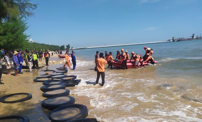 Empat Hari dalam Pencarian, Nelayan di Tuban Ditemukan Tewas Mengapung di Perairan Utara Empat Hari dalam Pencarian, Nelayan di Tuban Ditemukan Tewas Mengapung di Perairan Utara