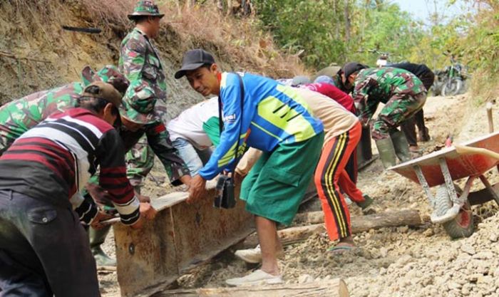 Kapendam V/Brawijaya: TMMD ke-105 Entas Kemiskinan di Bojonegoro 