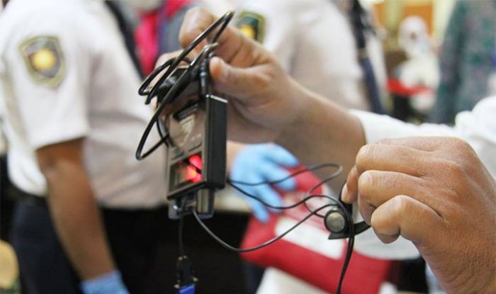 250 Handy Talkie CJH Probolinggo Disita, Bermaksud agar Mudah Berkomunikasi 250 Handy Talkie CJH Probolinggo Disita, Bermaksud agar Mudah Berkomunikasi