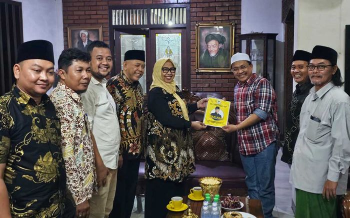 Eks Kajari Kabupaten Pasuruan Daftar Bacabup Lewat Golkar Eks Kajari Kabupaten Pasuruan Daftar Bacabup Lewat Golkar