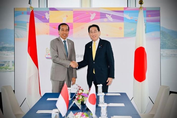 Presiden Jokowi Bertemu PM Kishida, Bahas Perundingan Kerja Sama Ekonomi Indonesia-Jepang Presiden Jokowi Bertemu PM Kishida, Bahas Perundingan Kerja Sama Ekonomi Indonesia-Jepang