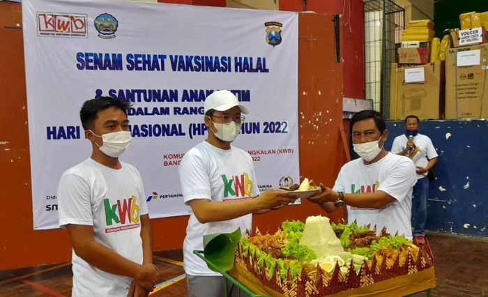 Hadiri Peringatan HPN KWB, Ra Latif Minta Media Sajikan Berita Positif untuk Dukung Investasi Hadiri Peringatan HPN KWB, Ra Latif Minta Media Sajikan Berita Positif untuk Dukung Investasi