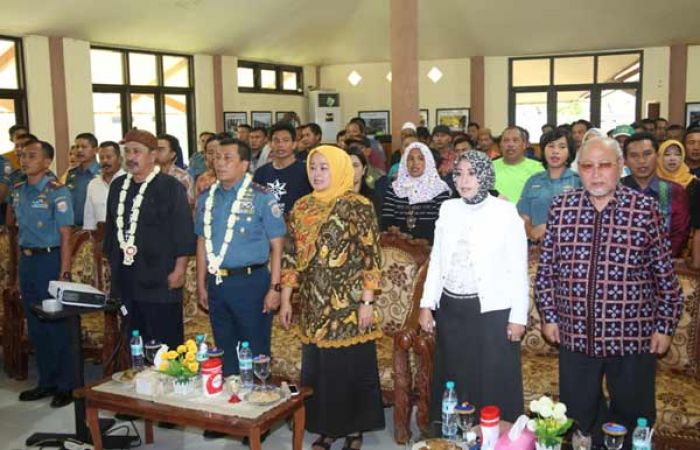 Pangarmatim Hadiri Pembukaan Seminar Nasional Pengelolaan Agroekosistem Sehat dan Berkelanjutan Pangarmatim Hadiri Pembukaan Seminar Nasional Pengelolaan Agroekosistem Sehat dan Berkelanjutan