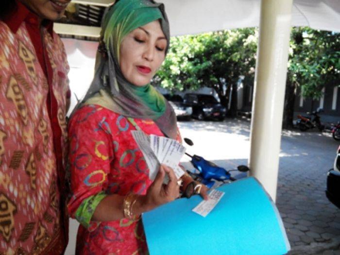 Instruksi Wali Kota Tak Digubris, Penarikan Bea Sekolah Merajalela Instruksi Wali Kota Tak Digubris, Penarikan Bea Sekolah Merajalela