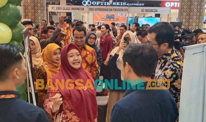 Pesan Wabup Gresik saat Buka Gebyar Pelayanan Publik Pesan Wabup Gresik saat Buka Gebyar Pelayanan Publik