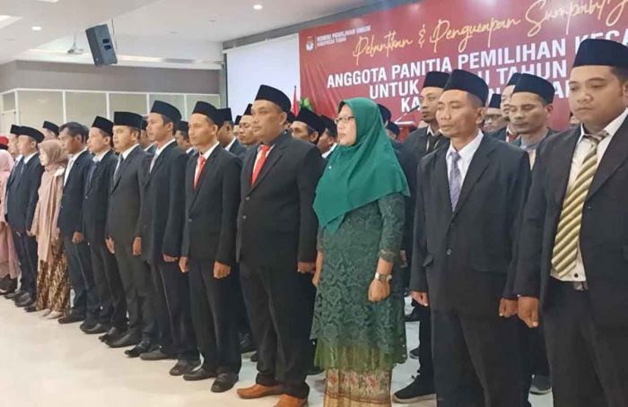 100 Anggota PPK Resmi Dilantik, KPU Tuban Tekankan Integritas dan Netralitas Penyelenggara 100 Anggota PPK Resmi Dilantik, KPU Tuban Tekankan Integritas dan Netralitas Penyelenggara