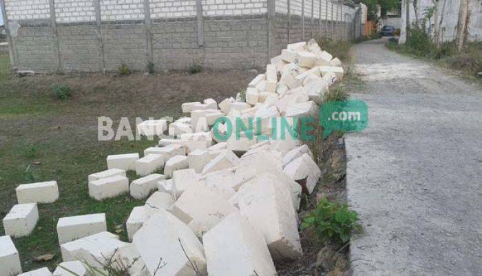 Warga Tolak Keras Pendirian Pabrik Pengolahan Pasir di Sukolilo Tuban Warga Tolak Keras Pendirian Pabrik Pengolahan Pasir di Sukolilo Tuban