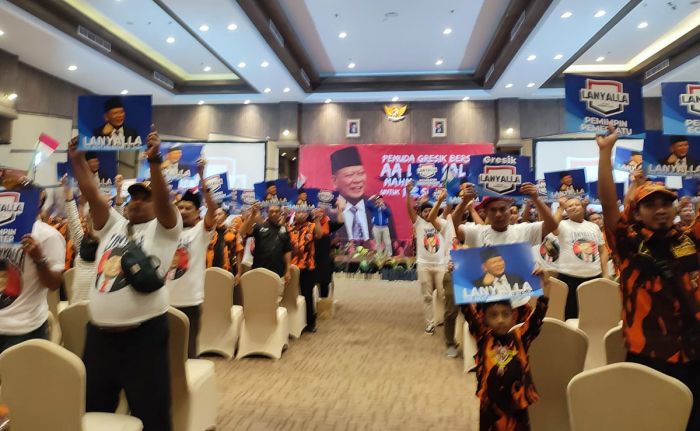 Ratusan Pemuda di Gresik Deklarasi LaNyalla Capres 2024 Ratusan Pemuda di Gresik Deklarasi LaNyalla Capres 2024