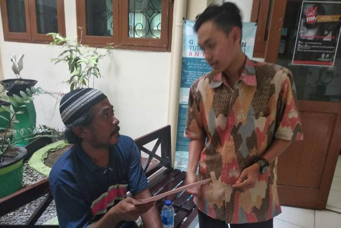 Tas dan Bekal Hilang, Peziarah Asal Jakarta 6 Hari Terkatung-katung di Tuban Tas dan Bekal Hilang, Peziarah Asal Jakarta 6 Hari Terkatung-katung di Tuban