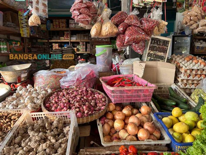 Perubahan Harga Sembako Jatim Hari Ini: Cabai Besar Naik, Bawang Merah Turun Tipis