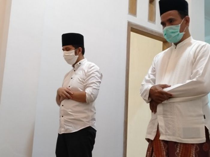 ​Wagub Jatim Emil Dardak Ikut Salat Hajat-Istighatsah Kiai Tangkal Covid-19, Ngaku Dapat Barakah