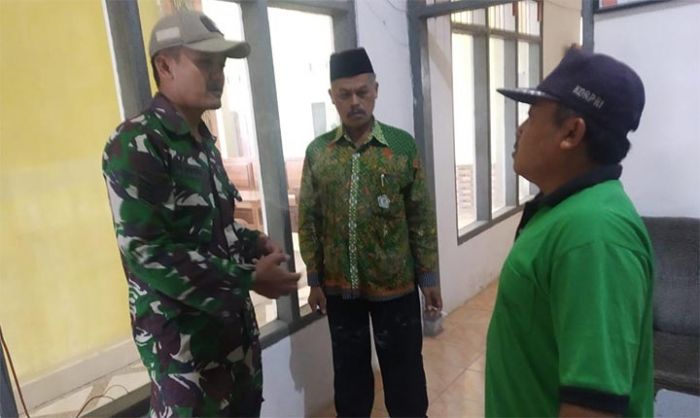 Perekaman e-KTP di Lokasi TMMD ke-106 Pangkas Biaya Transportasi Warga Perekaman e-KTP di Lokasi TMMD ke-106 Pangkas Biaya Transportasi Warga
