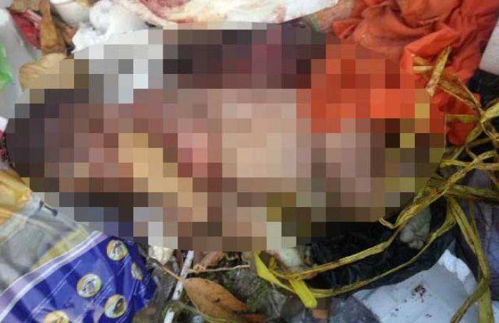 Bayi Membiru Ditemukan di Tumpukan Sampah Bayi Membiru Ditemukan di Tumpukan Sampah
