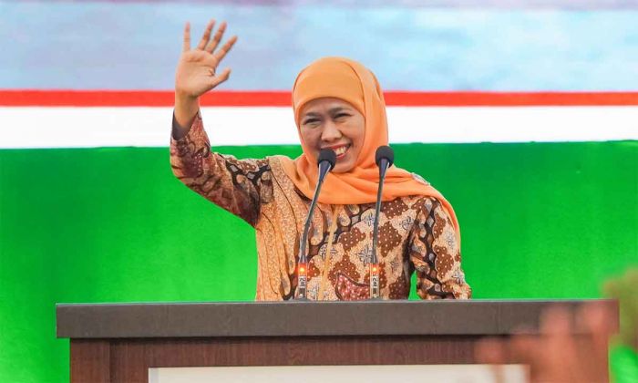 Jadi Calon Gubernur Terkuat Versi ARCI, Khofifah Siap Lanjutkan Jatim Cettar Jilid Kedua Jadi Calon Gubernur Terkuat Versi ARCI, Khofifah Siap Lanjutkan Jatim Cettar Jilid Kedua
