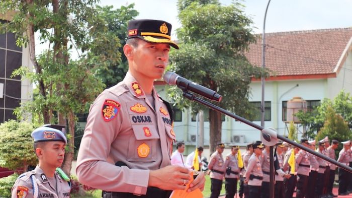 Kapolres Batu Beri Penghargaan Masyarakat Mitra Polri dan Anggotanya yang Berprestasi