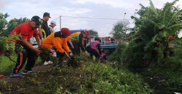 Targetkan Adipura, Walikota Probolinggo Intruksikan Bersih-Bersih Kali Banger Berkelanjutan