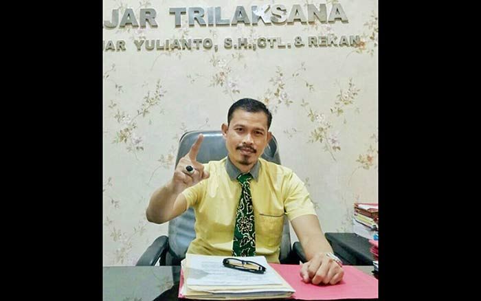 Ini Kriteria Wajib Sekdakab Gresik Versi Praktisi Hukum Fajar Yulianto Ini Kriteria Wajib Sekdakab Gresik Versi Praktisi Hukum Fajar Yulianto