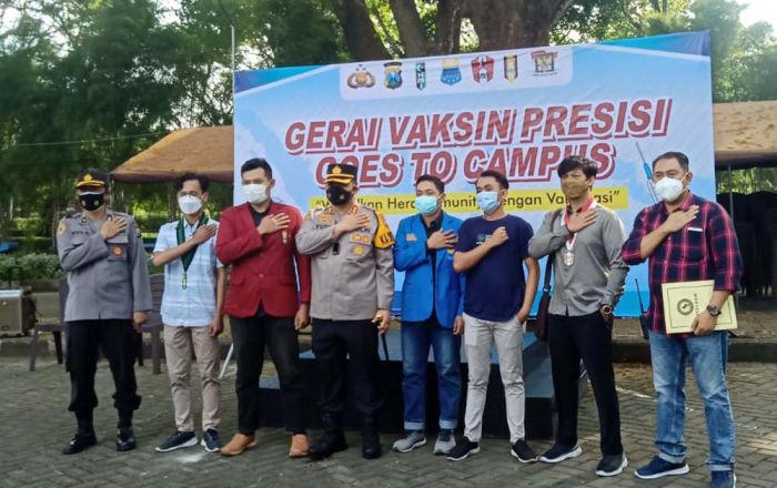 Polres Kediri Kota Gelar Vaksinasi Goes To Kampus, Targetkan Seluruh Mahasiswa Terima Vaksin Polres Kediri Kota Gelar Vaksinasi Goes To Kampus, Targetkan Seluruh Mahasiswa Terima Vaksin
