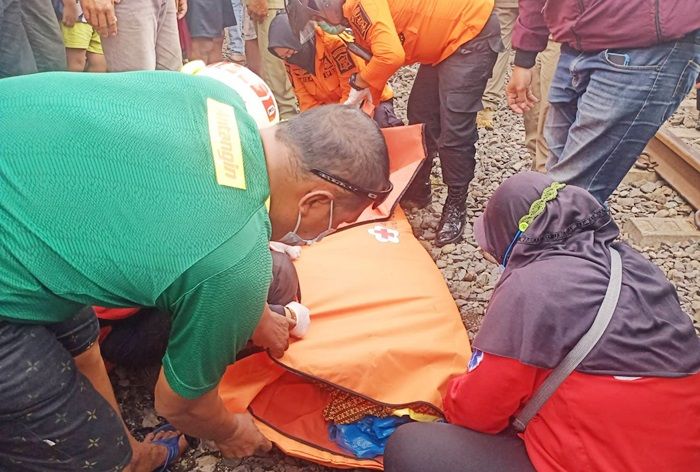 Diduga Linglung, Warga Kediri Tewas Tertabrak KA Ambarawa di Dupak Surabaya, Korban Terlempar 5 Km Diduga Linglung, Warga Kediri Tewas Tertabrak KA Ambarawa di Dupak Surabaya, Korban Terlempar 5 Km