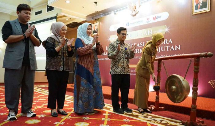 Buka Inkubasi Kreasi Wastra Mataraman Berkelanjutan, Wali Kota Kediri Soroti Fast Fashion Buka Inkubasi Kreasi Wastra Mataraman Berkelanjutan, Wali Kota Kediri Soroti Fast Fashion
