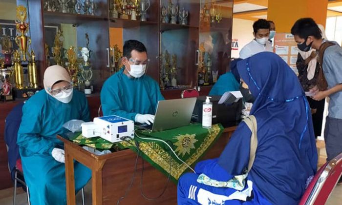 Deteksi Dini Covid-19, Smamita Sidoarjo Gelar Tes GeNose C19 kepada para Siswa