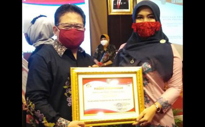 ​Baru Satu Tahun Terbentuk, Perempuan Tani HKTI Jatim Raih Penghargaan dari DP3AK