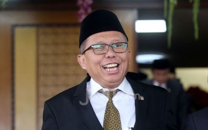 Arsul Sani: Godaan Berat dalam Politik, Tidak Ambil yang Bukan Haknya Arsul Sani: Godaan Berat dalam Politik, Tidak Ambil yang Bukan Haknya