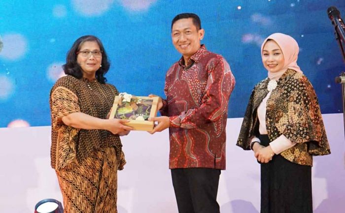 Berikut Pesan Pj Wali Kota Kediri saat Hadiri Pisah Sambut Komandan Brigif 16 WiraYudha Berikut Pesan Pj Wali Kota Kediri saat Hadiri Pisah Sambut Komandan Brigif 16 WiraYudha