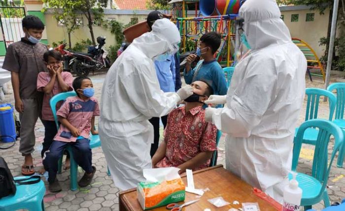 Berani Tak Pakai Masker, Siap-siap Diburu Tim Swab Hunter Surabaya, Langsung PCR di Tempat Berani Tak Pakai Masker, Siap-siap Diburu Tim Swab Hunter Surabaya, Langsung PCR di Tempat