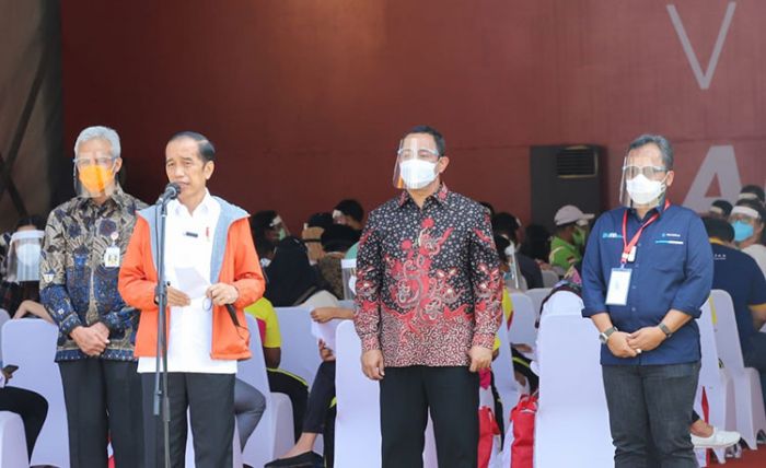 4 Ribu Dosis Disiapkan, Giliran Pekerja Pelabuhan Jalani Vaksinasi Covid-19 4 Ribu Dosis Disiapkan, Giliran Pekerja Pelabuhan Jalani Vaksinasi Covid-19